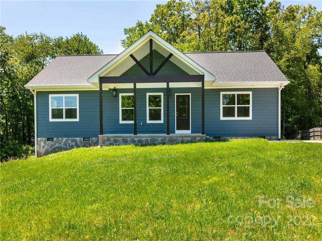 1900 Howard Gap Road - Photo 1