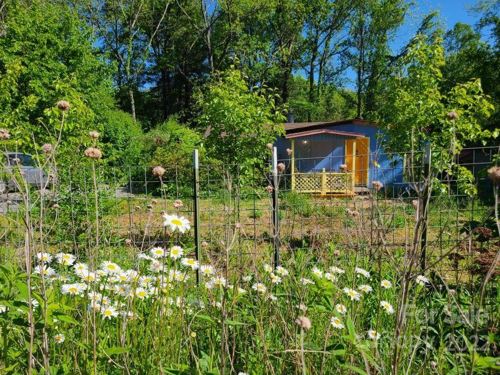 43 Riddle Road - Photo 1