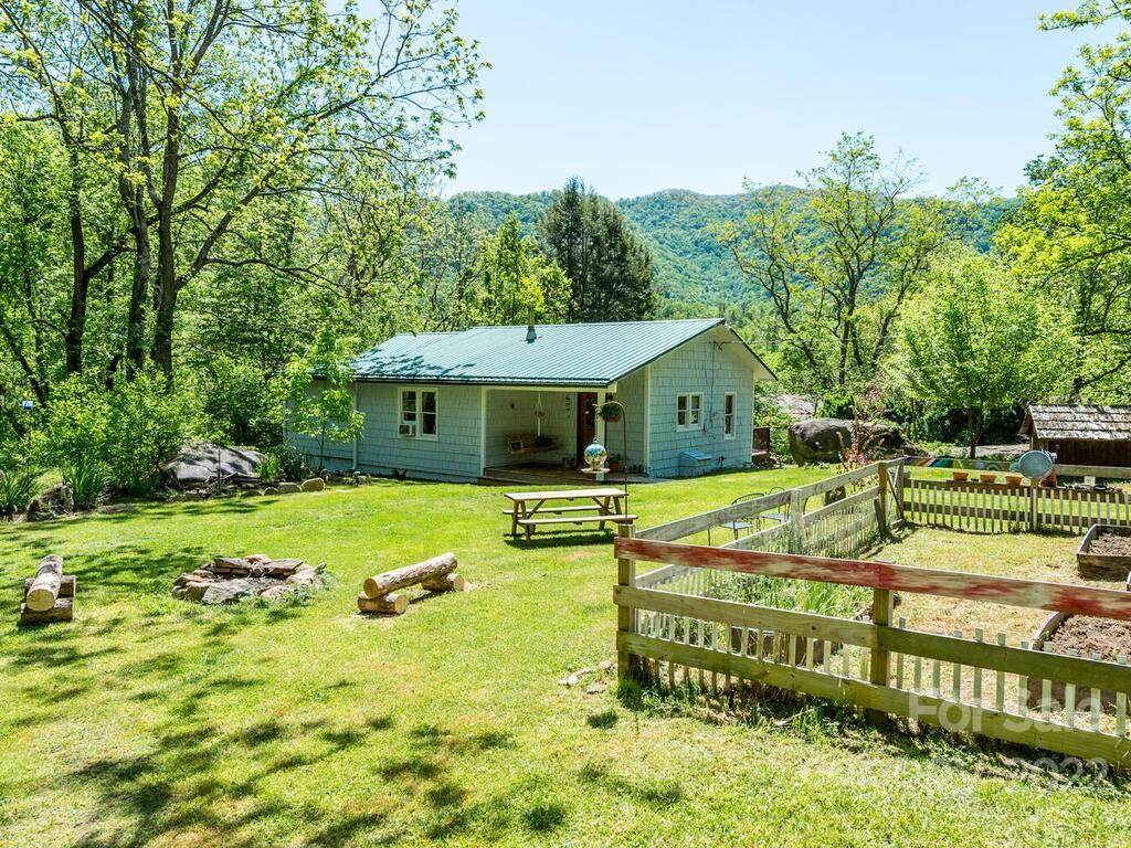 156 Lamplighter Lane - Photo 1