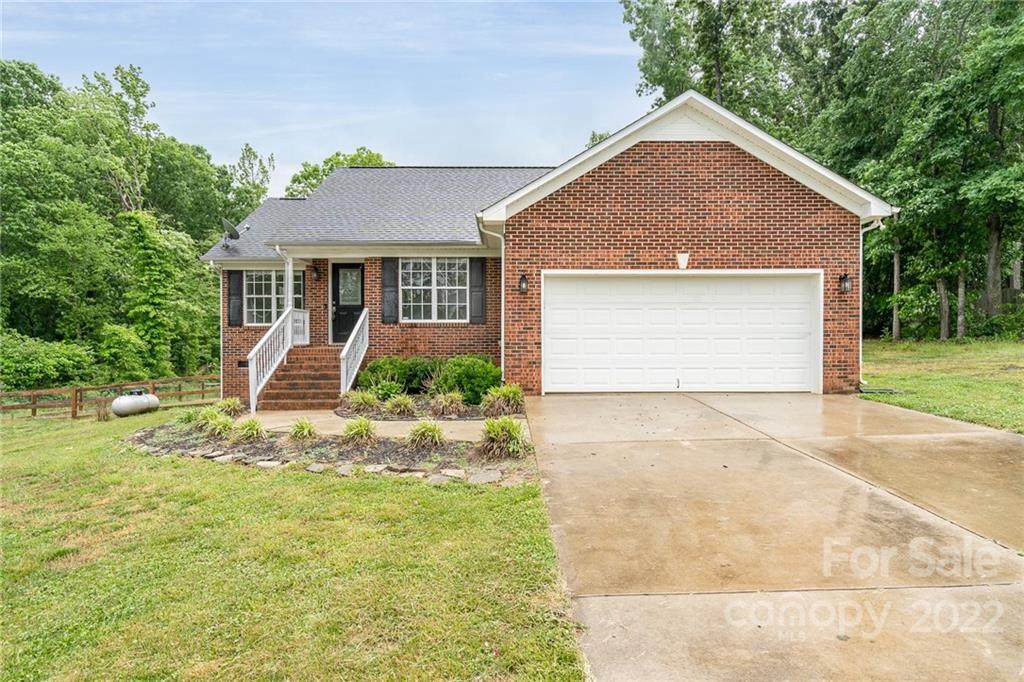 3708 Lawrence Court - Photo 1