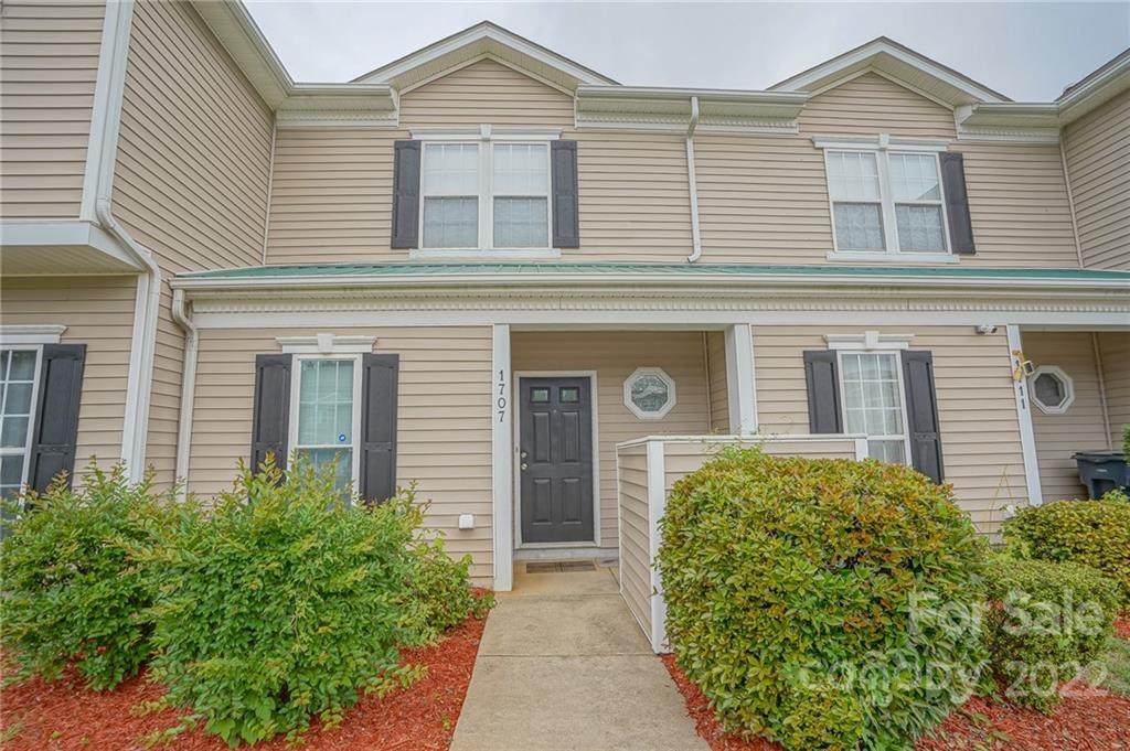 1707 Holliford Court - Photo 1