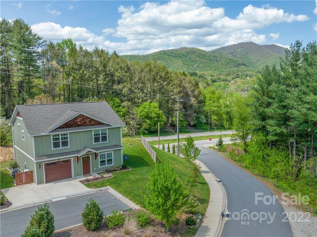 101 Towne Place - Photo 1