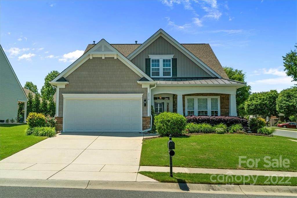 2070 Belair Drive - Photo 1