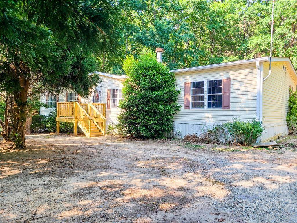 120 Knolls Drive - Photo 1