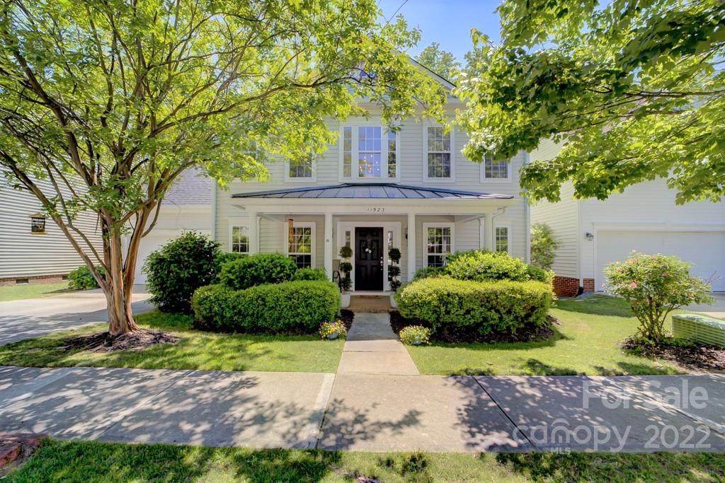 11923 Royal Castle Court - Photo 1