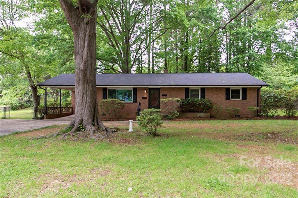 1735 Echo Lane - Photo 1