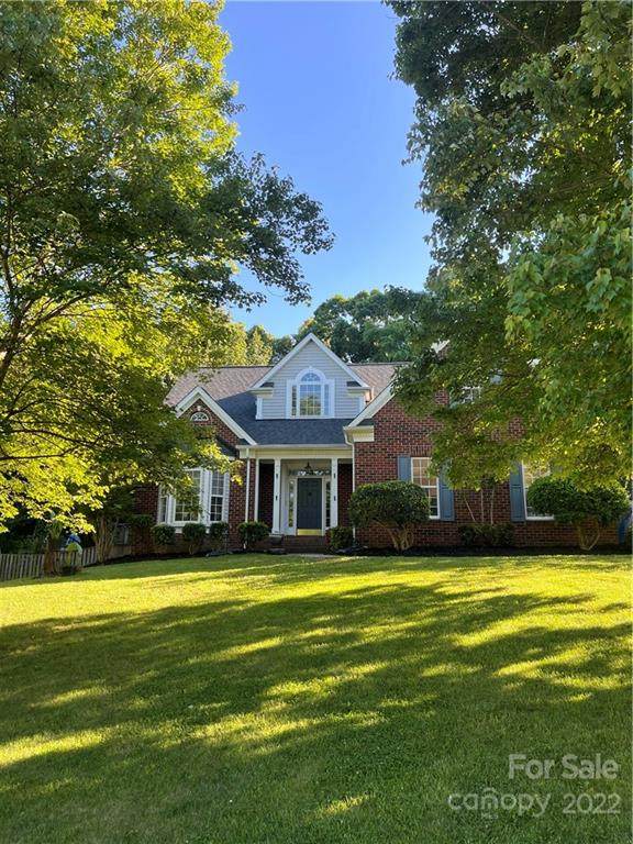 585 Highland Ridge Road - Photo 1