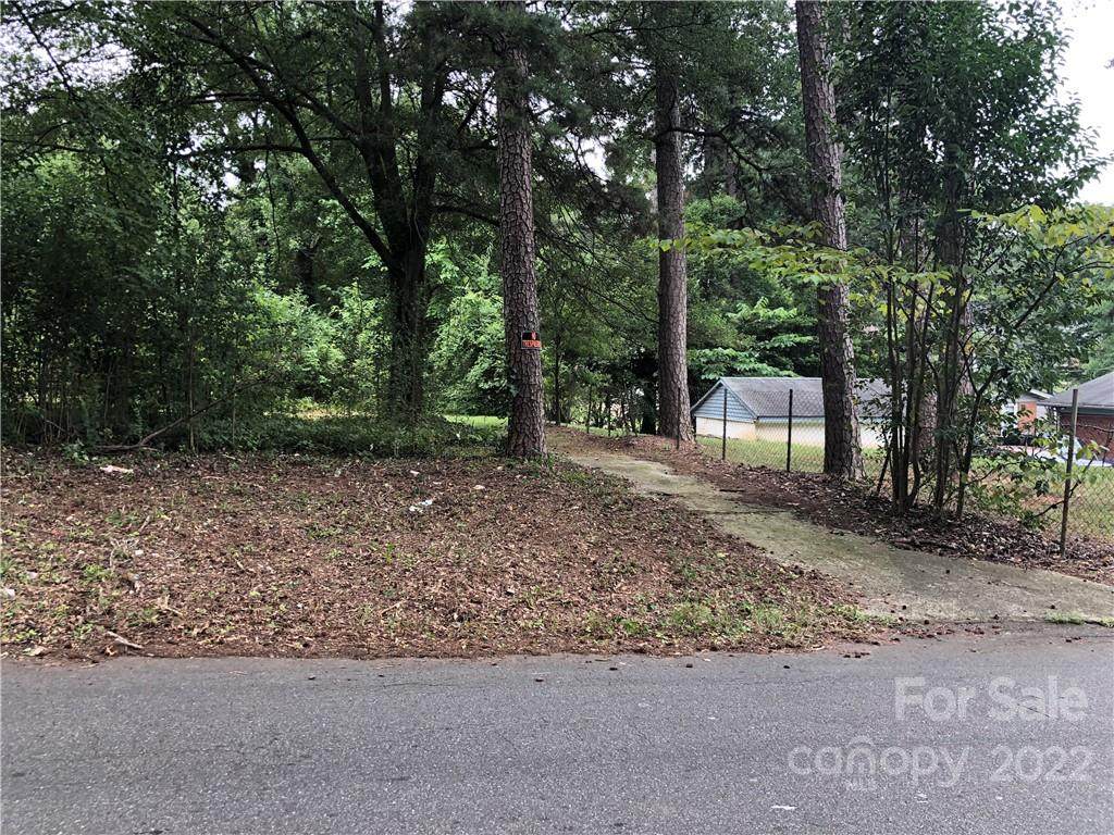 3931 Tresevant Avenue - Photo 1
