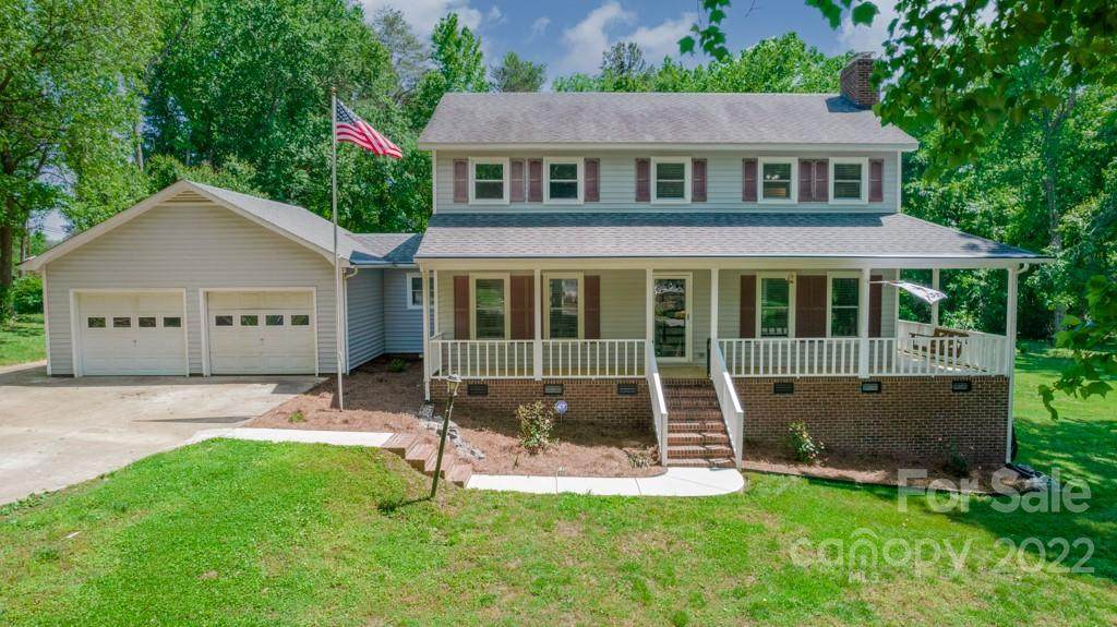 125 Willow Drive - Photo 1
