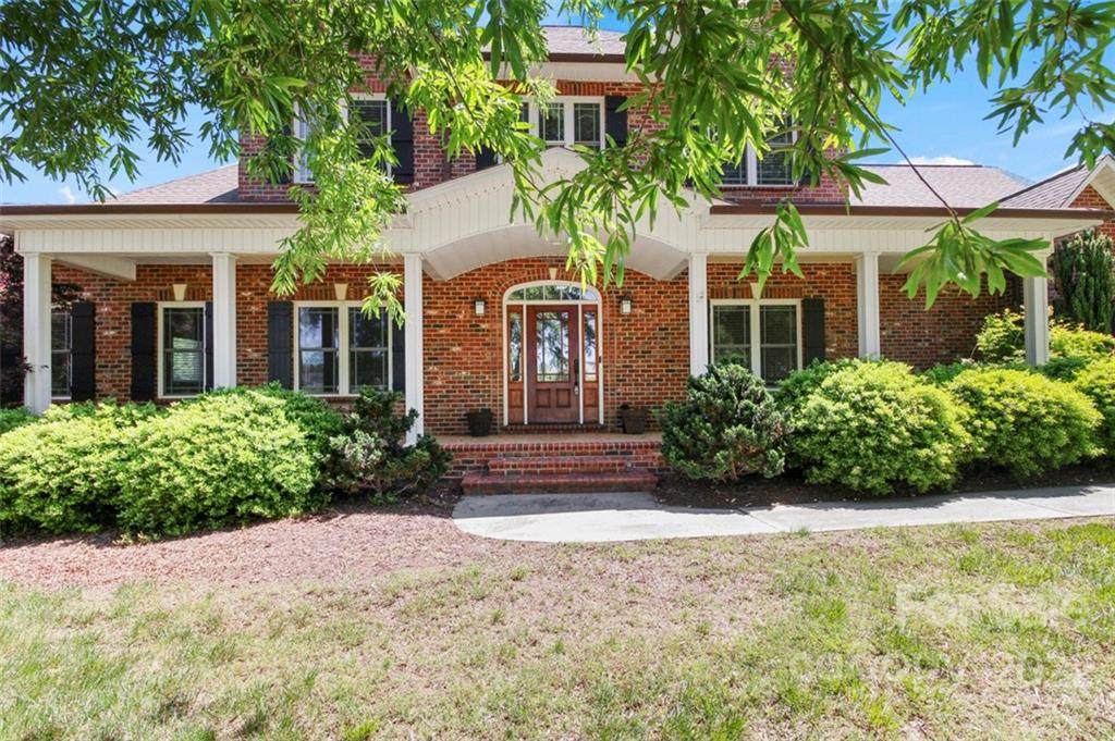 9196 Sherrills Ford Road - Photo 1