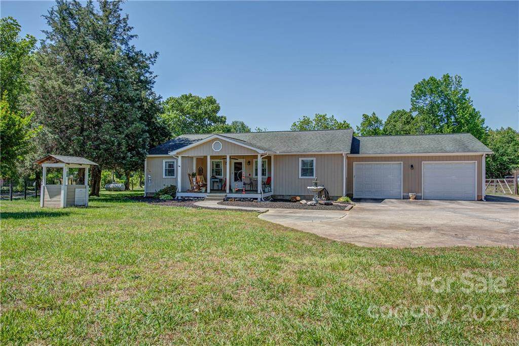 5487 Fewell Road - Photo 1