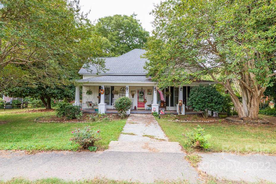 209 Cleveland Avenue - Photo 1