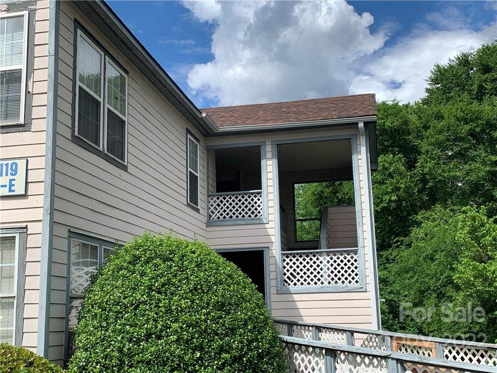8119 Tremaine Court - Photo 1