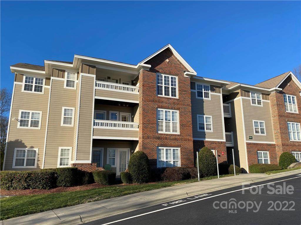 9909 Campus Walk Lane - Photo 1