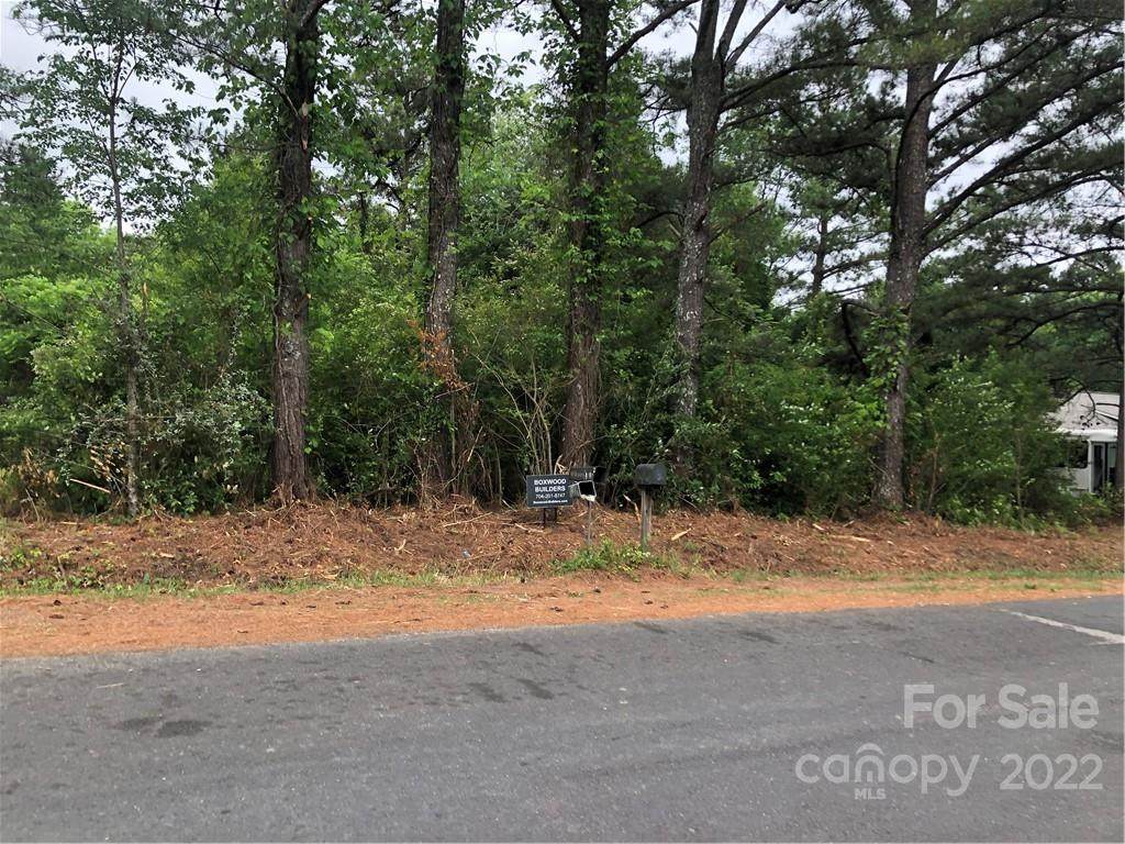 534 Sunrise Boulevard - Photo 1