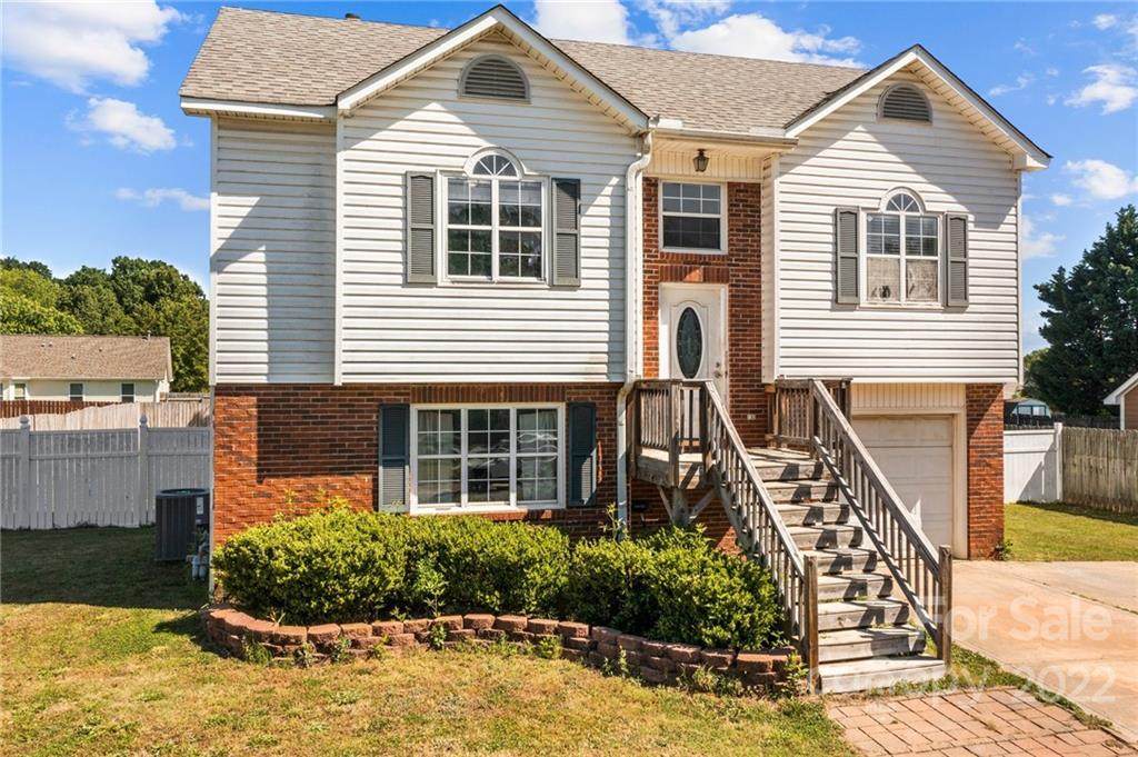4618 Falcon Chase Drive - Photo 1