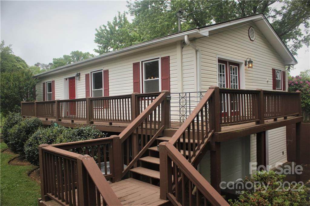 19 Eastway Street - Photo 1