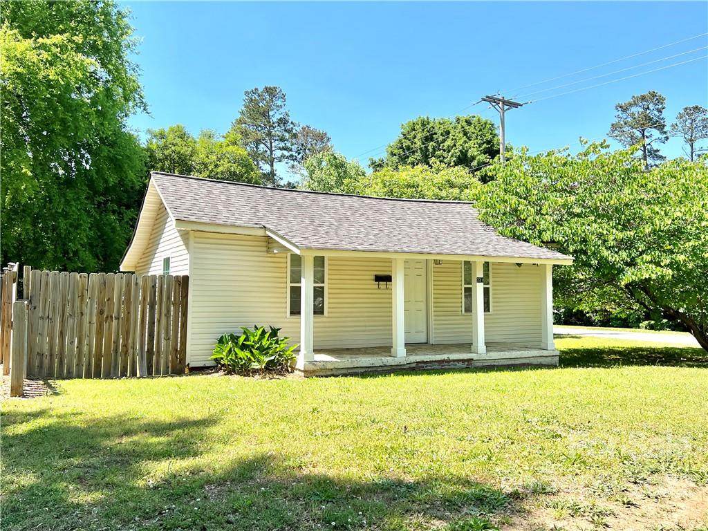 231 Spencer Street - Photo 1