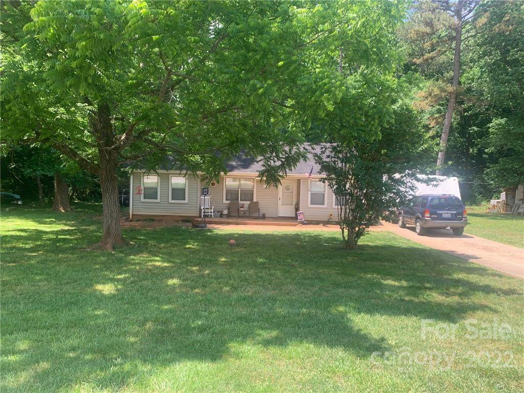114 Cedar Drive - Photo 1