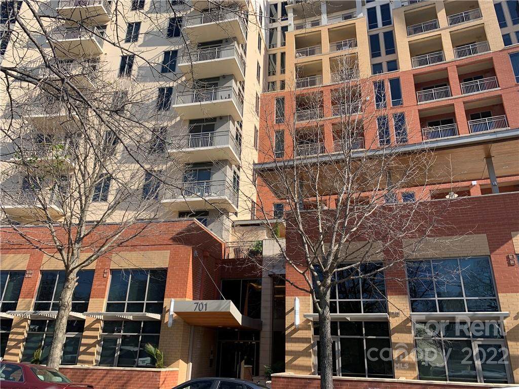 701 Royal Court - Photo 1