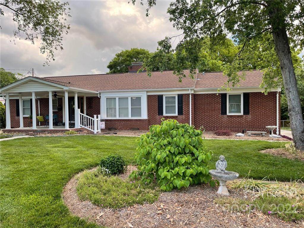 610 Dartmouth Drive - Photo 1