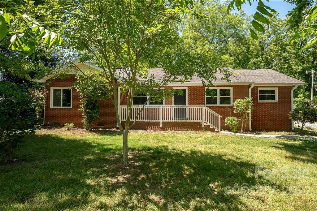 4918 Lancaster Highway - Photo 1