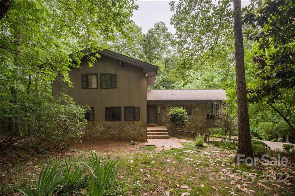 394 Jonathan Lane - Photo 1
