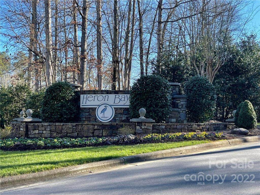 443 Pearl Bay Drive - Photo 1