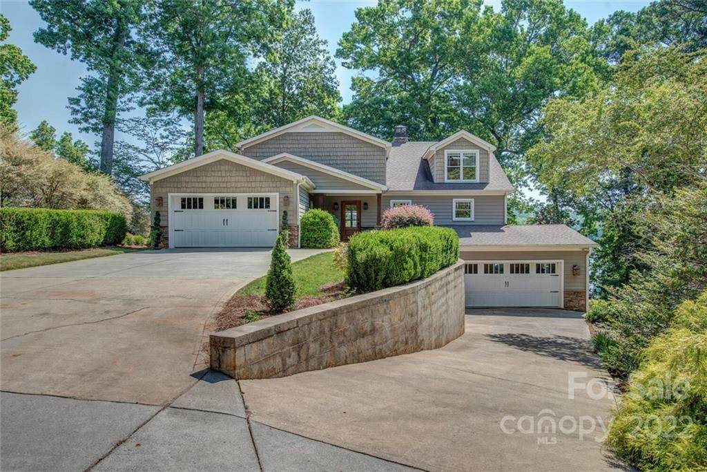 204 Blue Heron Way - Photo 1