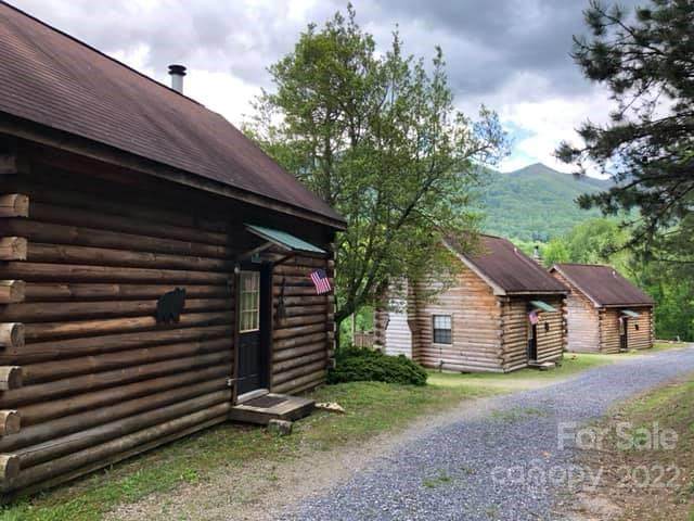 1604 Moody Farm Road - Photo 1