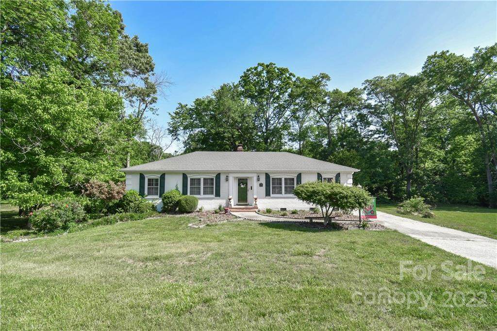 112 Brook Lane - Photo 1