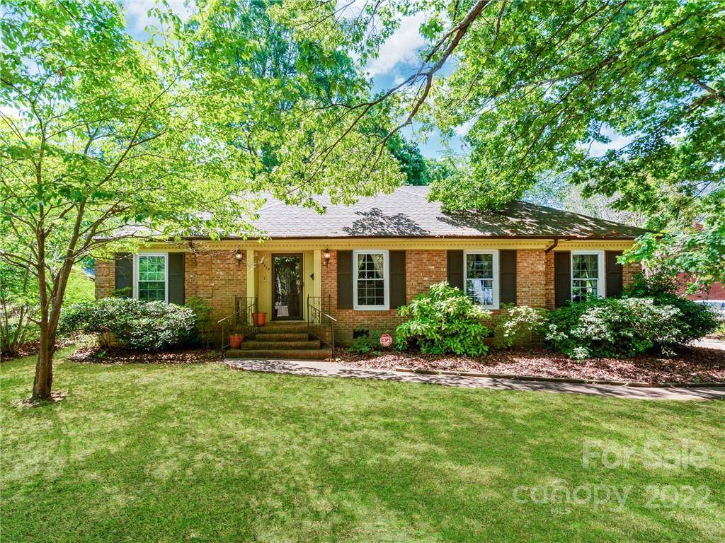 4415 Carriage Drive Circle - Photo 1