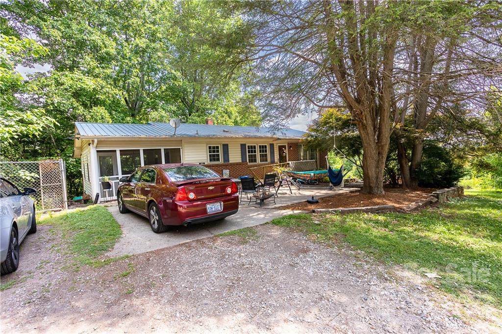 143 Dogwood Acres Loop - Photo 1