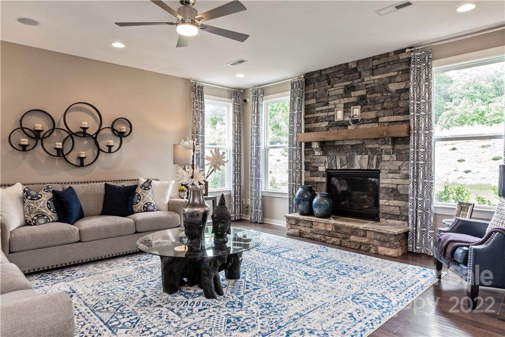 4016 Charlton Road - Photo 1