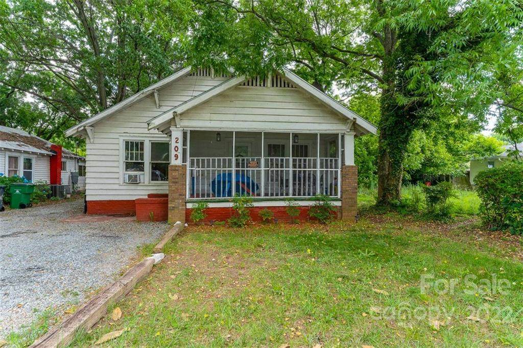 209 Bradford Drive - Photo 1