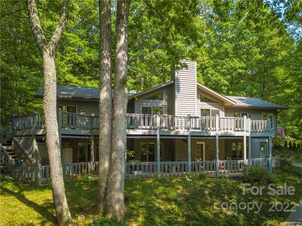 134 Eastmoor Drive - Photo 1