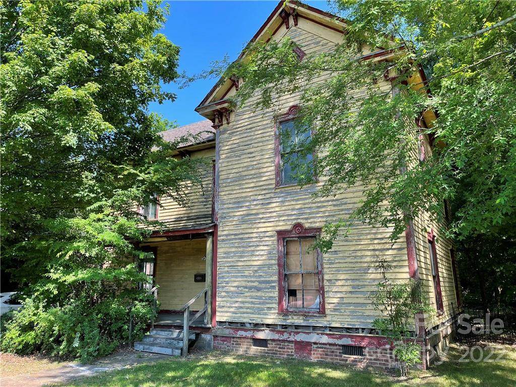 903 Fulton Street - Photo 1