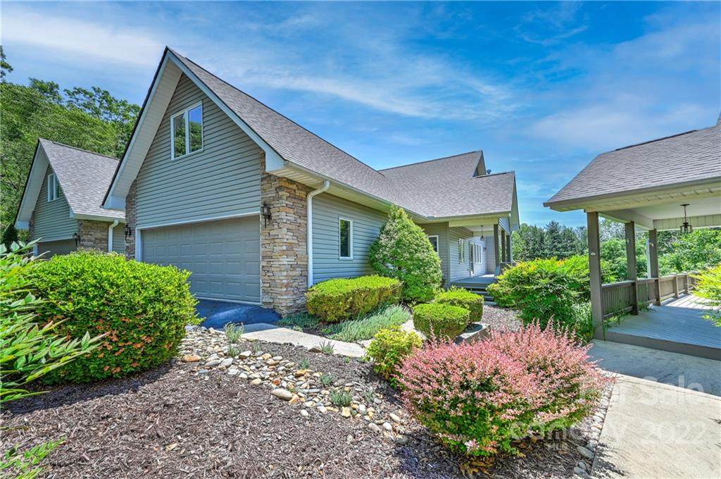 2208 Cumming Woods Lane - Photo 1