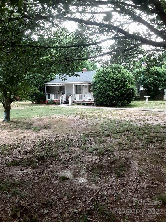 16001 Idlewild Road - Photo 1