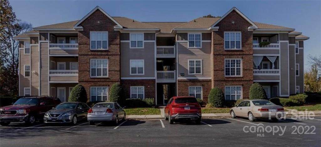 9749 Campus Walk Lane - Photo 1
