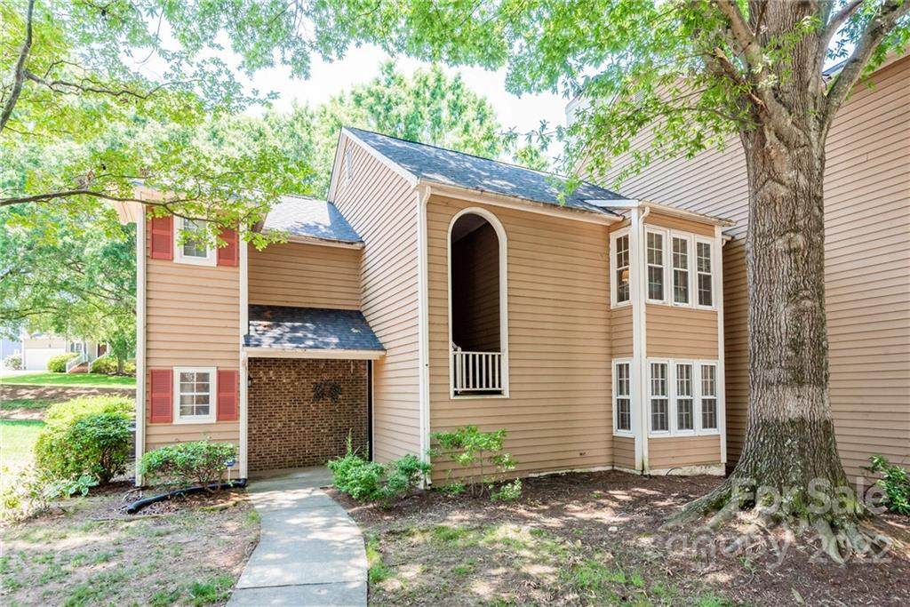 3304 Selwyn Farms Lane - Photo 1