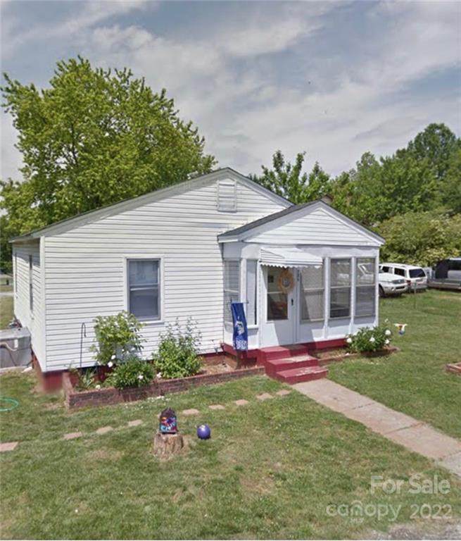 705 Webb Street - Photo 1