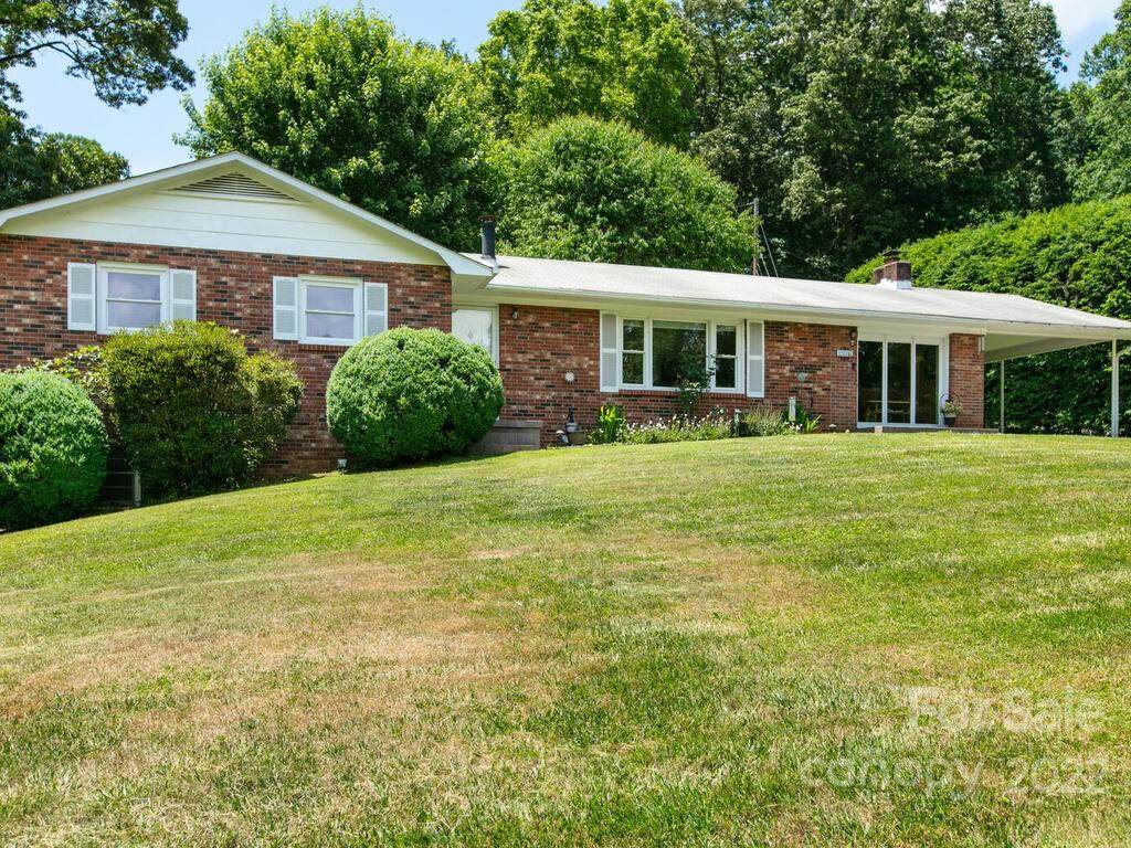 7 Parkwood Drive - Photo 1
