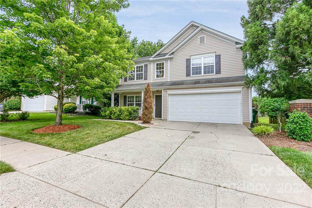 10300 Wakerobin Lane - Photo 1