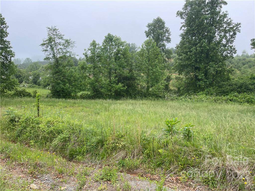458 Summer Road - Photo 1