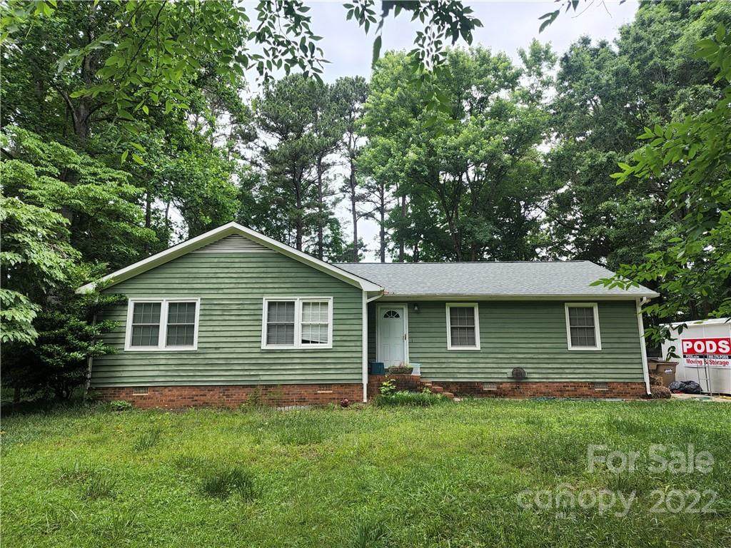 5332 Kingswood Drive - Photo 1
