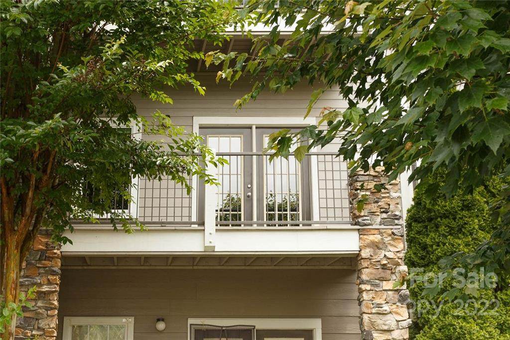 300 Vista Lake Drive - Photo 1