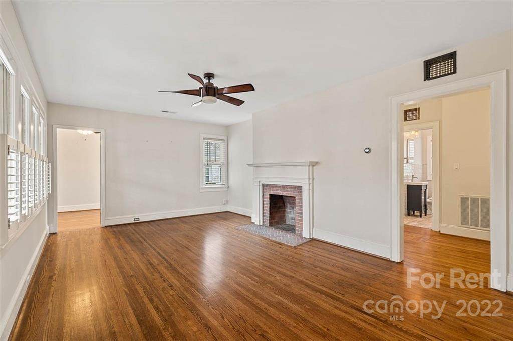 1812 Browning Avenue - Photo 1