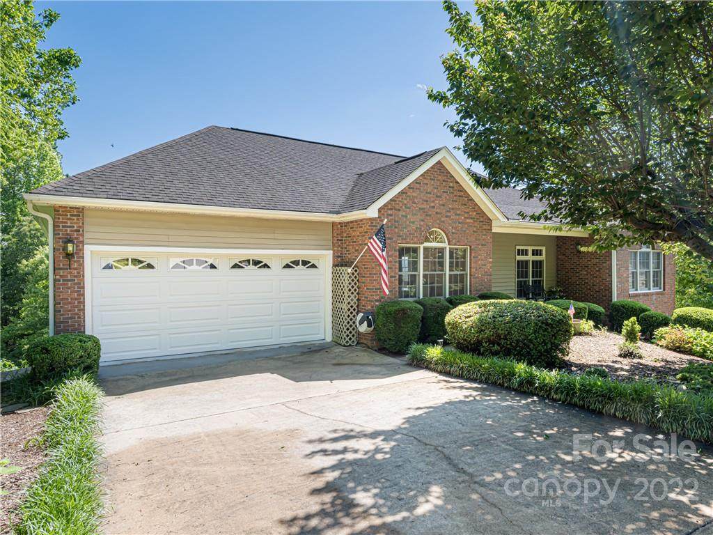 301 Governors Drive - Photo 1