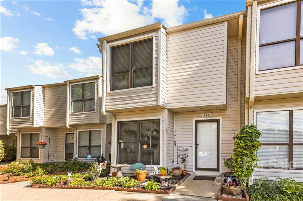 10961 Carmel Crossing Road - Photo 1